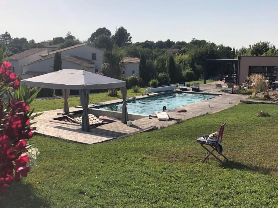 Chalet Bois Cosy Avec Piscine Aix Nature Aix-en-Provence Ngoại thất bức ảnh